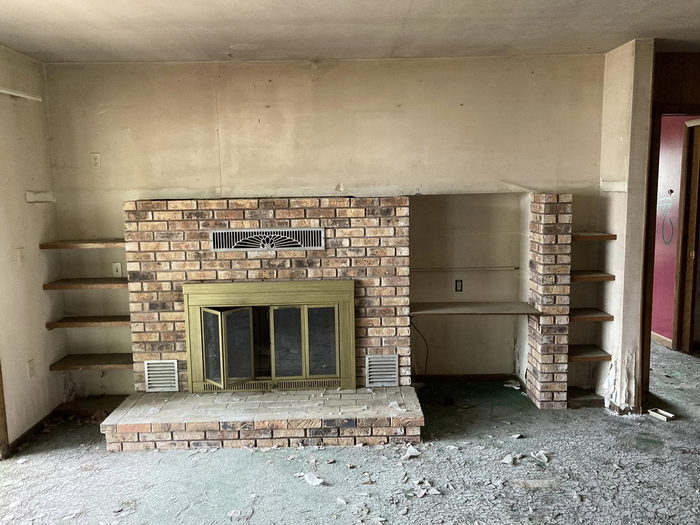 Hospitality House Motel (Marshall Motel) - 2022 Photo From John Harrow (newer photo)